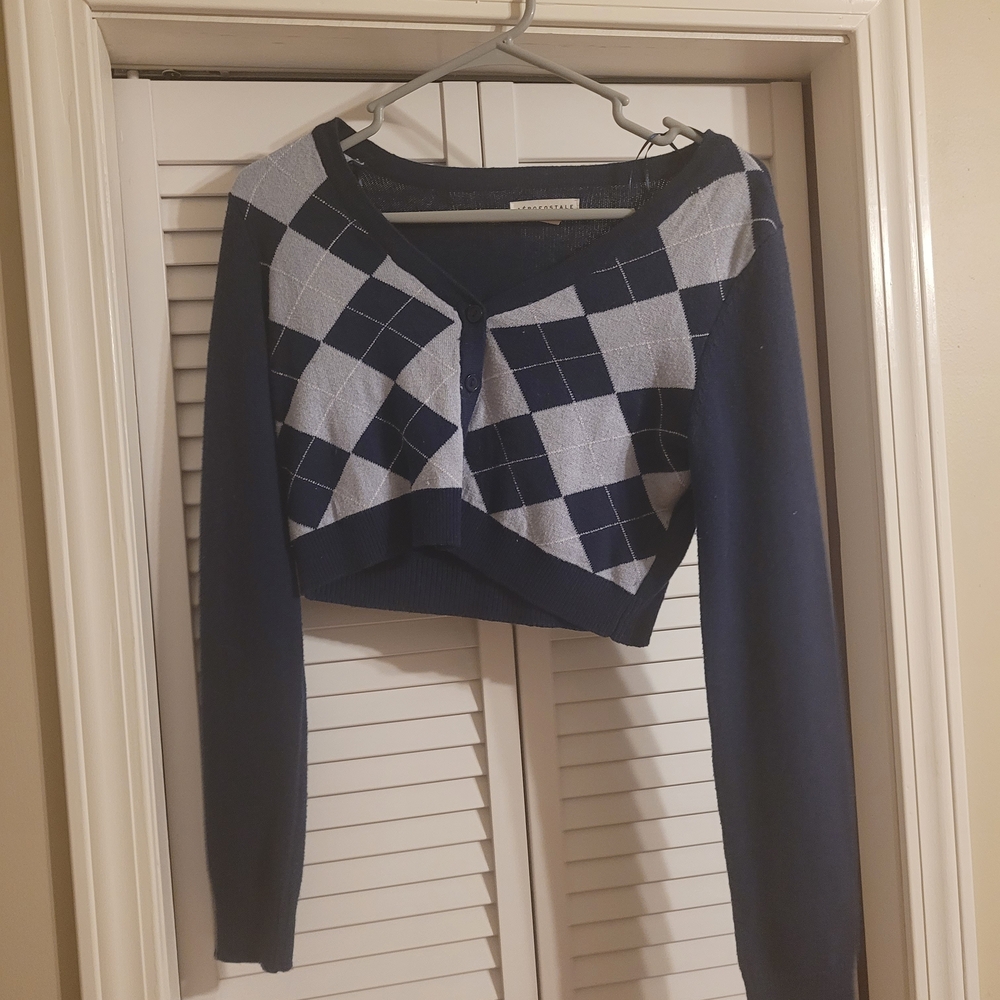Aeropostale Blue and White Argyle Pattern Cardigan Crop Top
